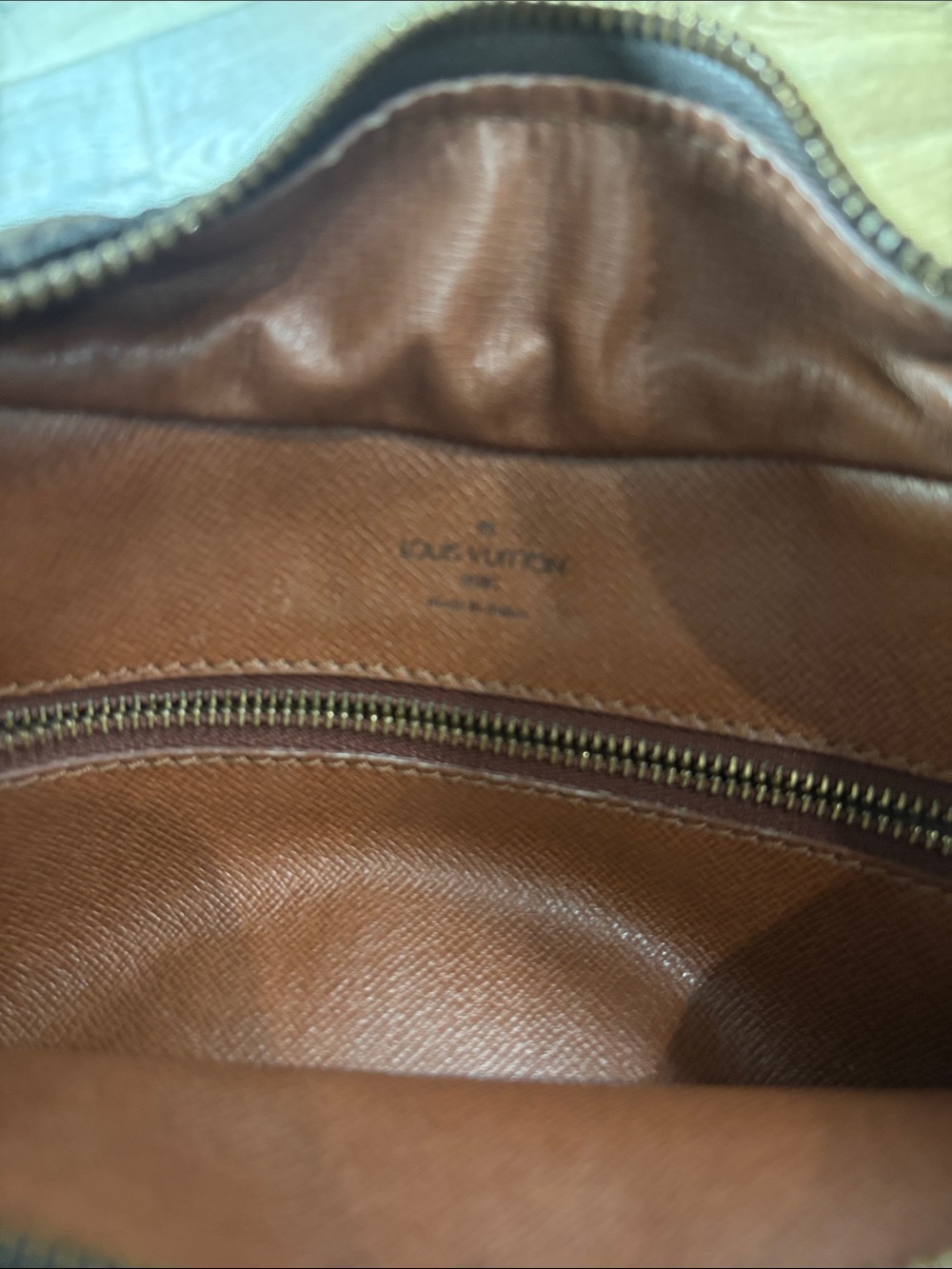 Louis Vuitton Monogram Canvas Shoulder Bag with Tan Trim - Picture 7 of 7